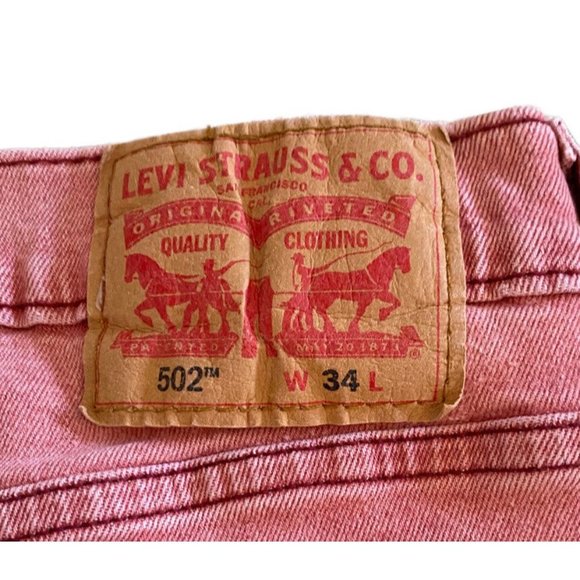 Men's Levi's 502 Stretch Denim Red Jean Shorts Size 34 Pockets Belt Loops - Picture 3 of 5